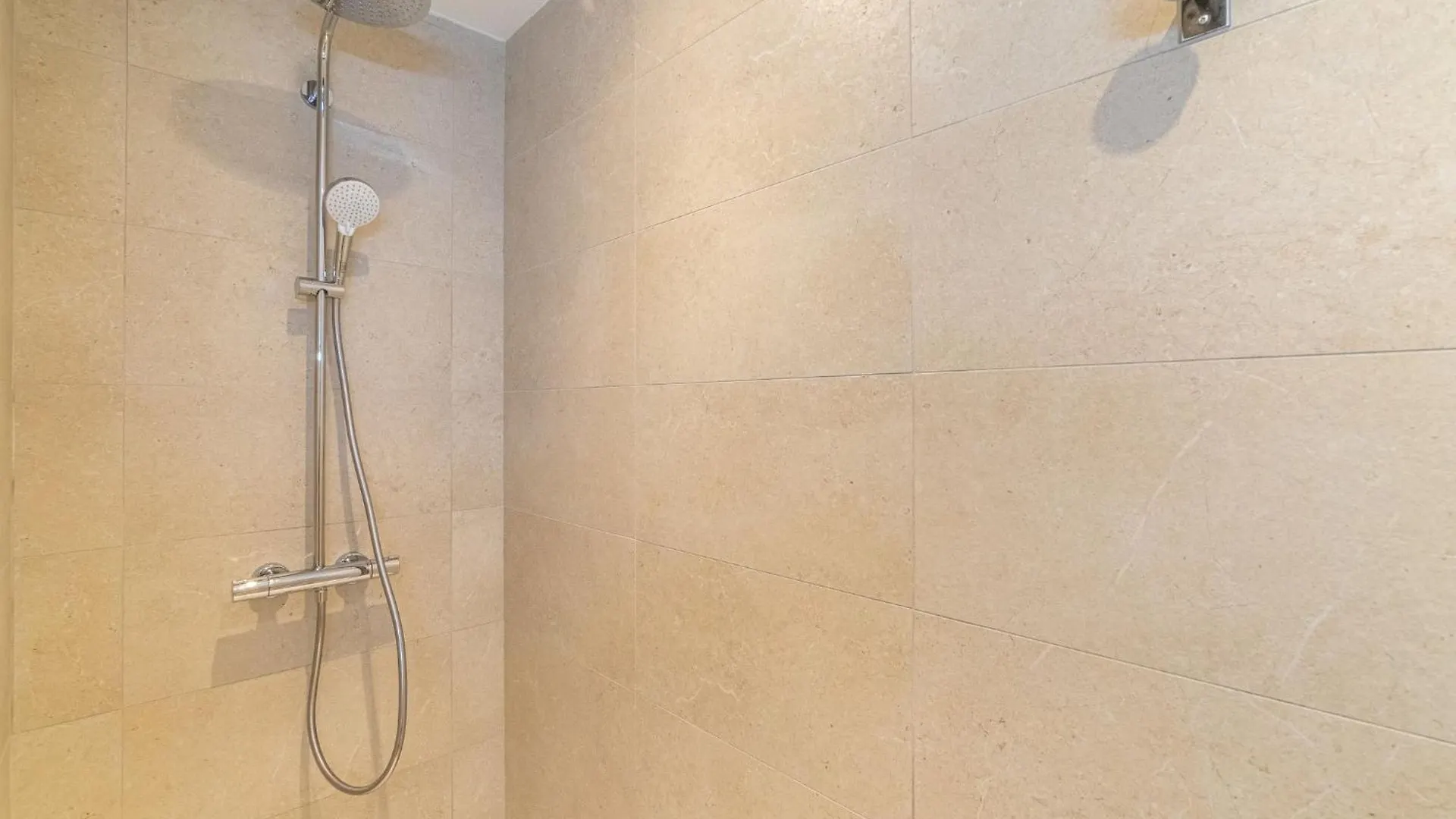 Apartment Port De La Gavine I-3 By Interhome イエール